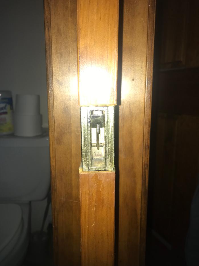 Pocket door latch 