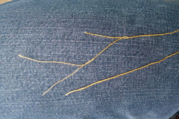 Twisting sewing thread to make it 4 ply
