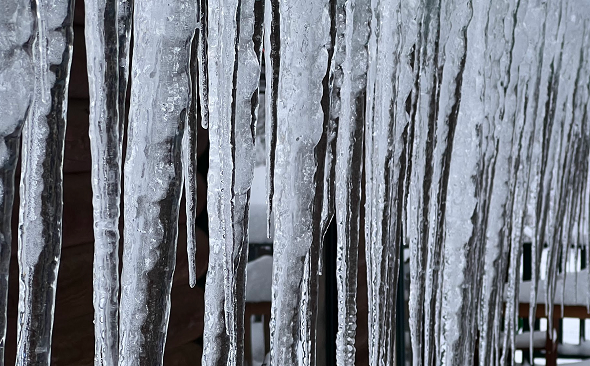 [Thumbnail for icicles.png]