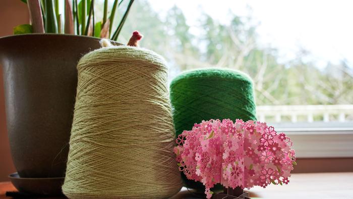 Vintage yarn for the Goldberry dress