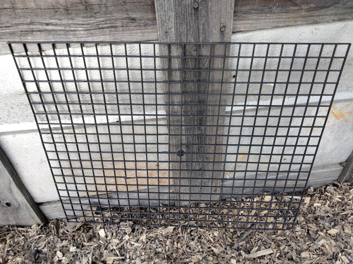 Plastic grate that comes with the filter we buy for air conditioner.