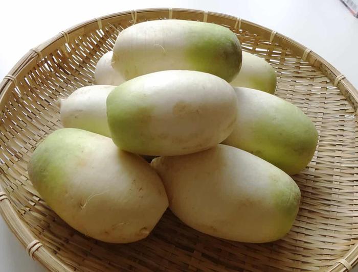 Korean radish (credit: maangchi.com