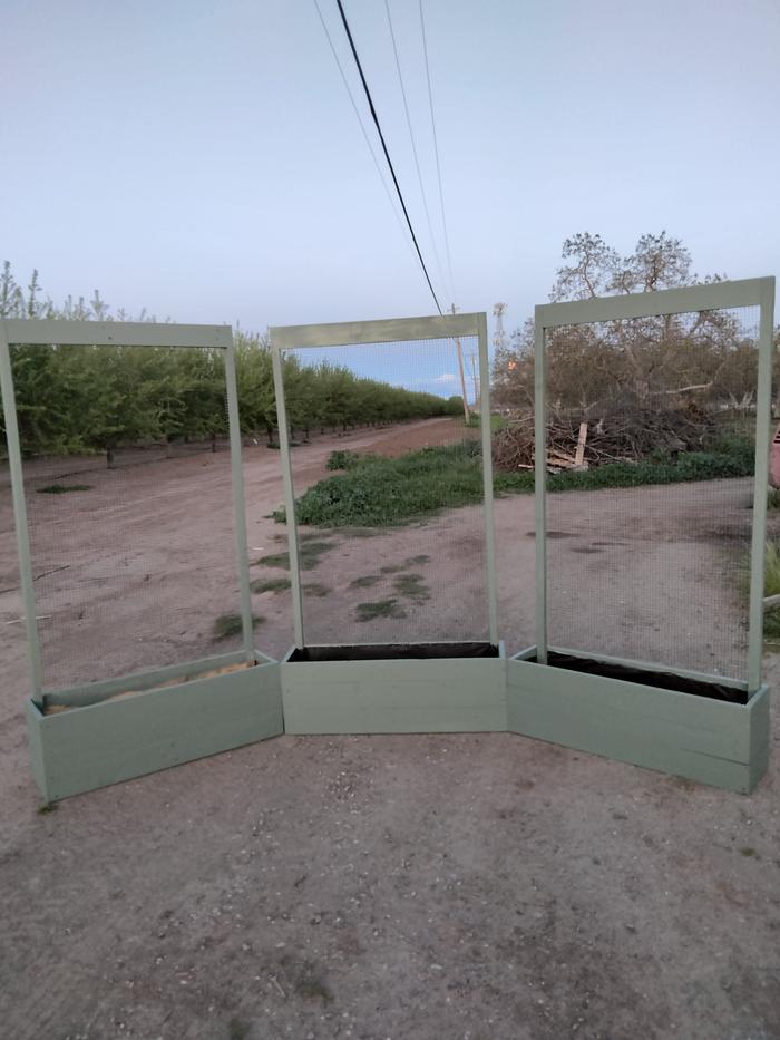 Finished trellis beds