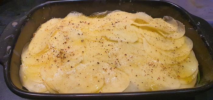Leek and potato gratin ready to bake