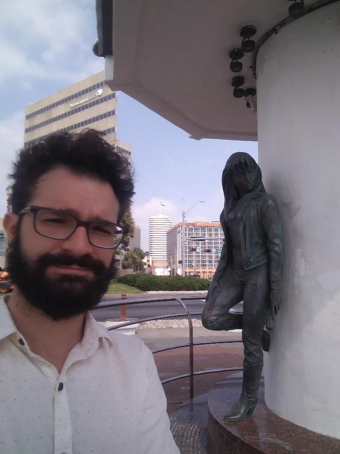 Selena memorial and me in Corpus Christi