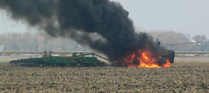 [Thumbnail for TractorFire1.JPG]