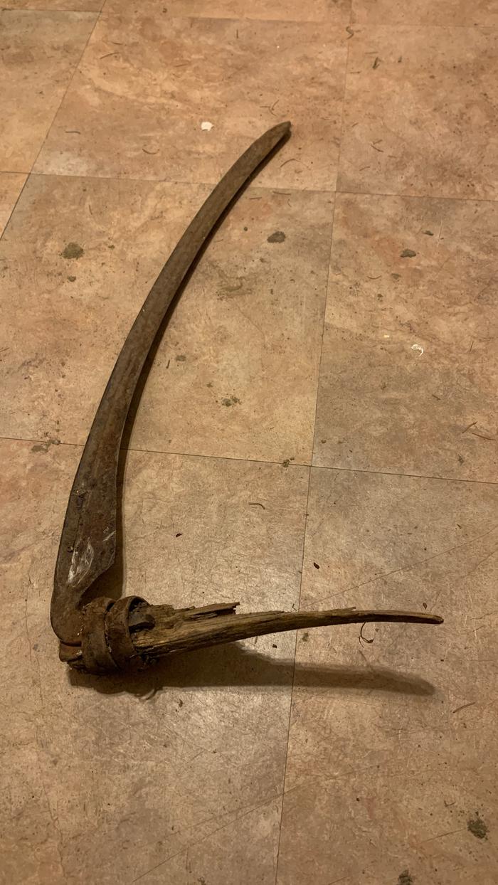 American style scythe with the remnants of a double-ring bush snath