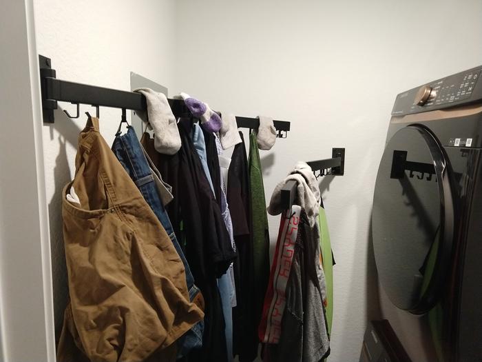 FOLDING LAUNDRY DRYING RACK