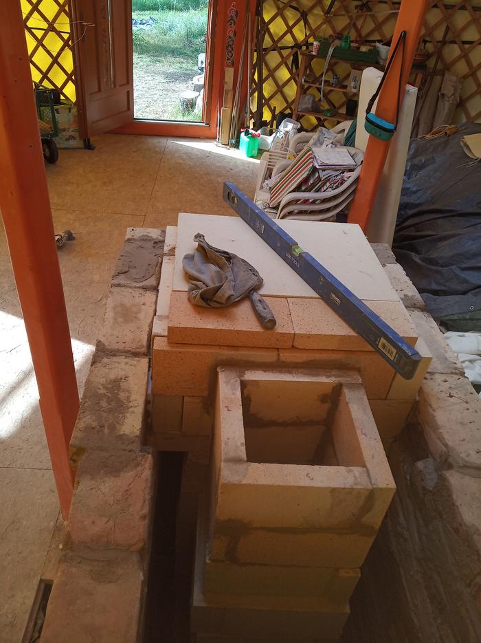 The owen still fills the entire width of the bell, but the riser is narrower at this hight than at it's base so CSA is actually bigger.