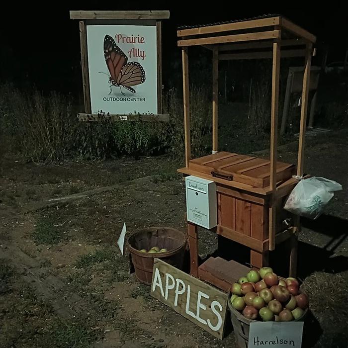 apple stand