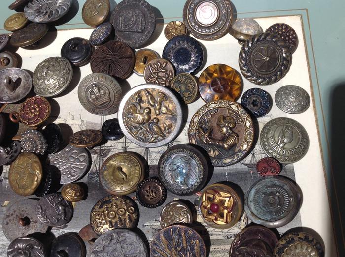 reuse vintage buttons