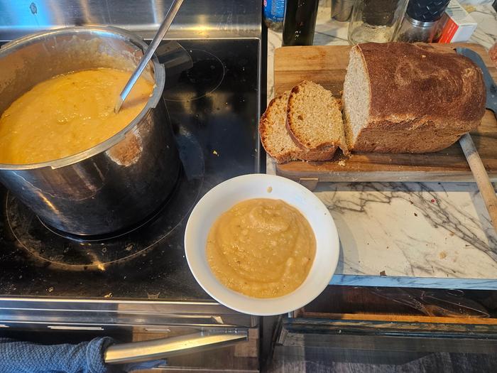 Parsnip soup and bread