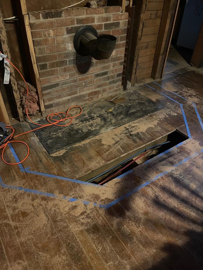 [Thumbnail for 5Dining-room-side-starting-to-cut-into-the-floor.jpg]