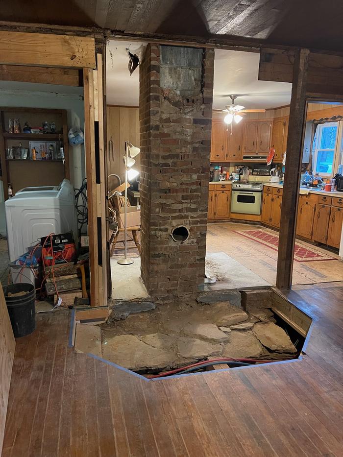 [Thumbnail for 8Dining-room-side-fuller-view.jpg]