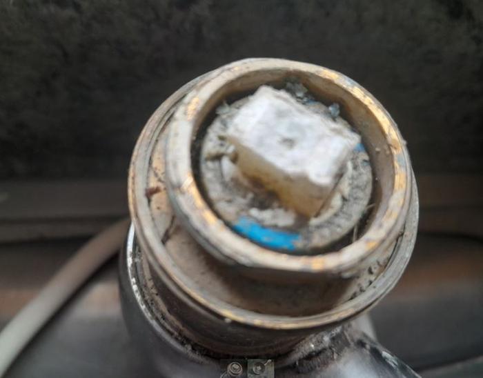 [Thumbnail for Faucet-Catridge.JPG]