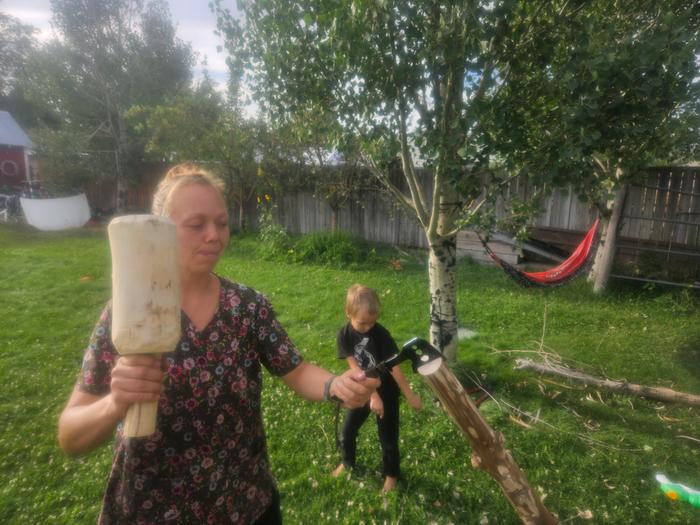 Round wood jam