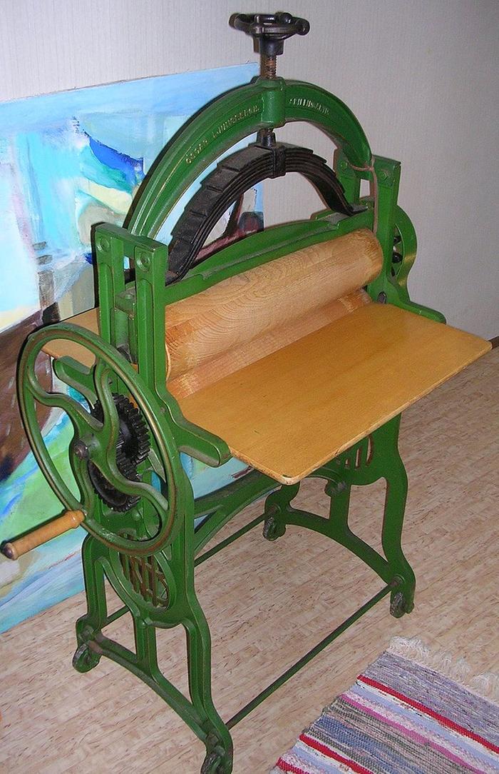cast iron mangle