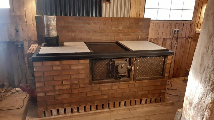 built the heatshield wall up behind the stove