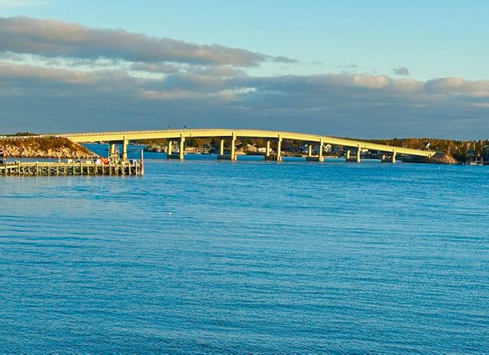 [Thumbnail for Bridge.JPG]