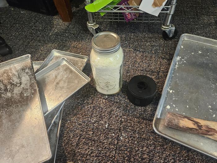 With the air sucker pump thingy, I can seal the jar in 90 seconds