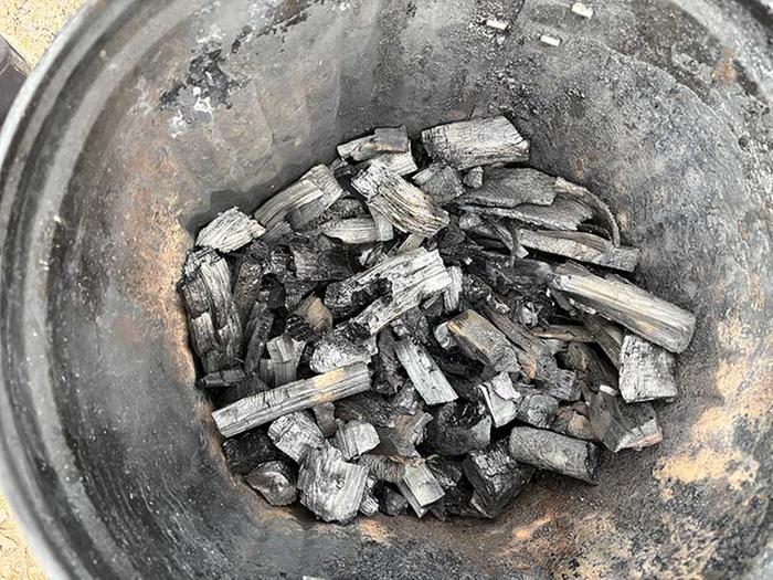 [Thumbnail for 4.jpg]