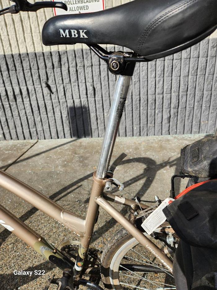 Tall seat post on bike