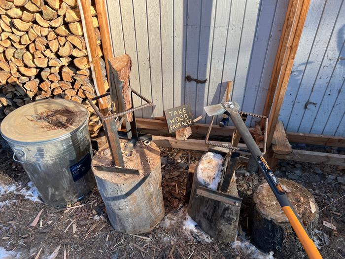 Splitting wood