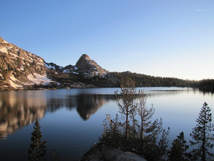 [Thumbnail for Snow-Lake-at-Dusk.JPG]
