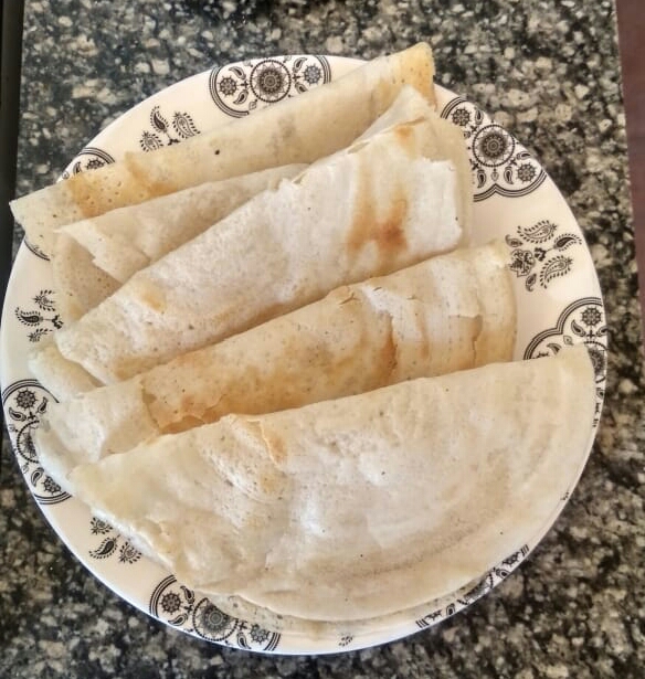 Fresh hot dosas