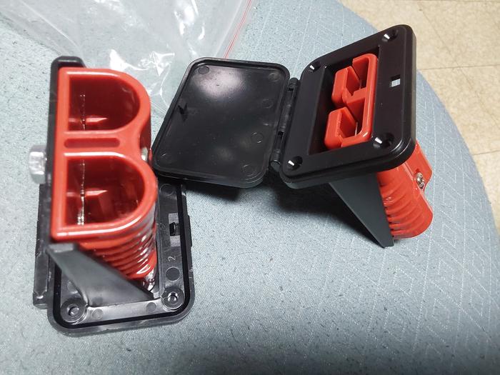 Panel mount SB connectors