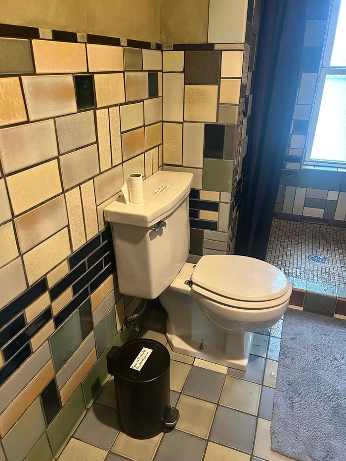 photo of current bathroom 2