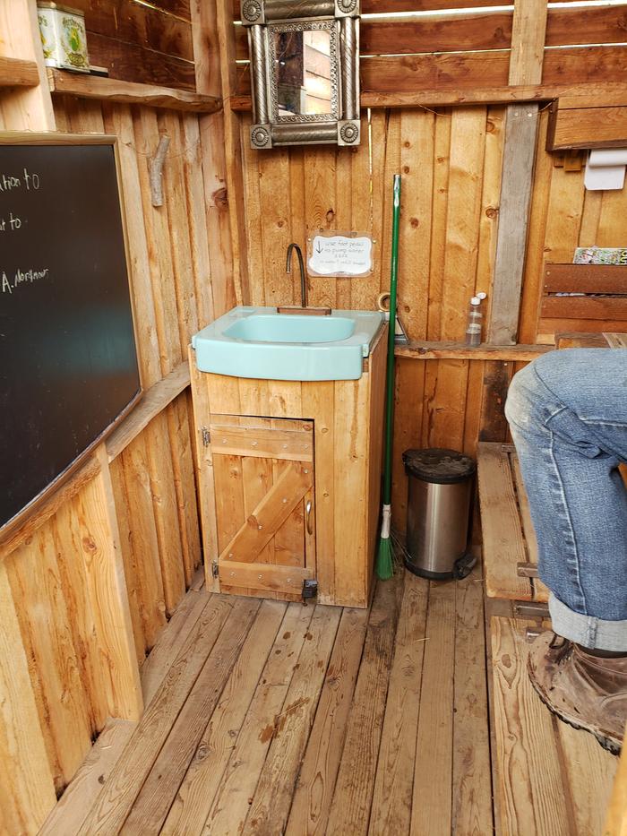 The now functioning willow bank sink
