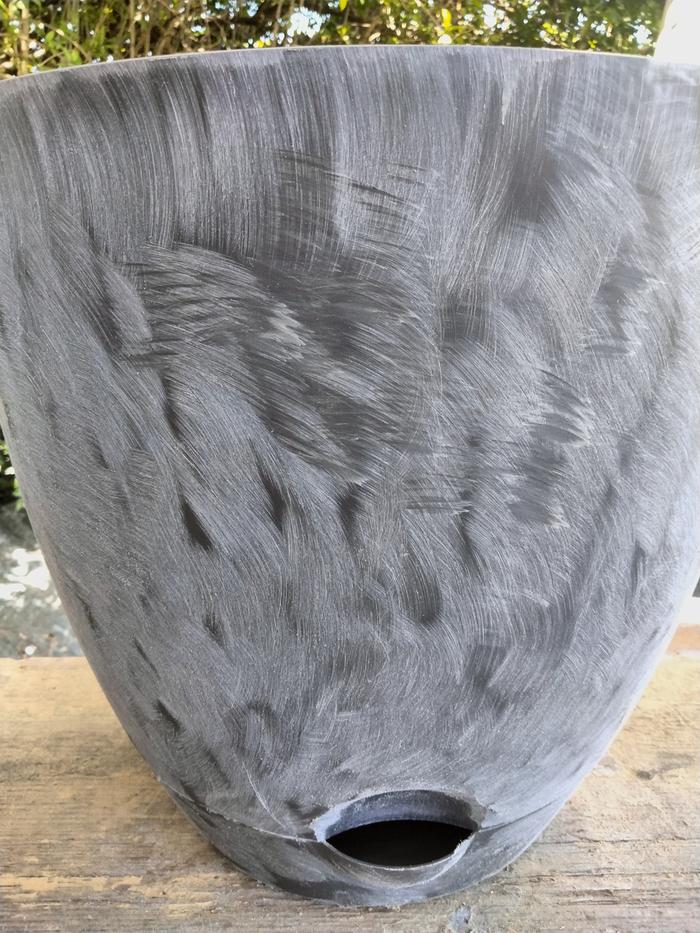 Sanded pot