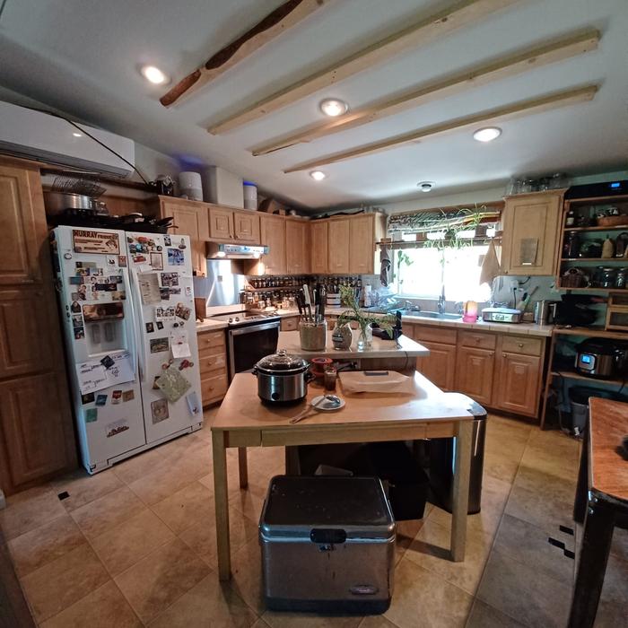 [Thumbnail for The-kitchen.jpg]