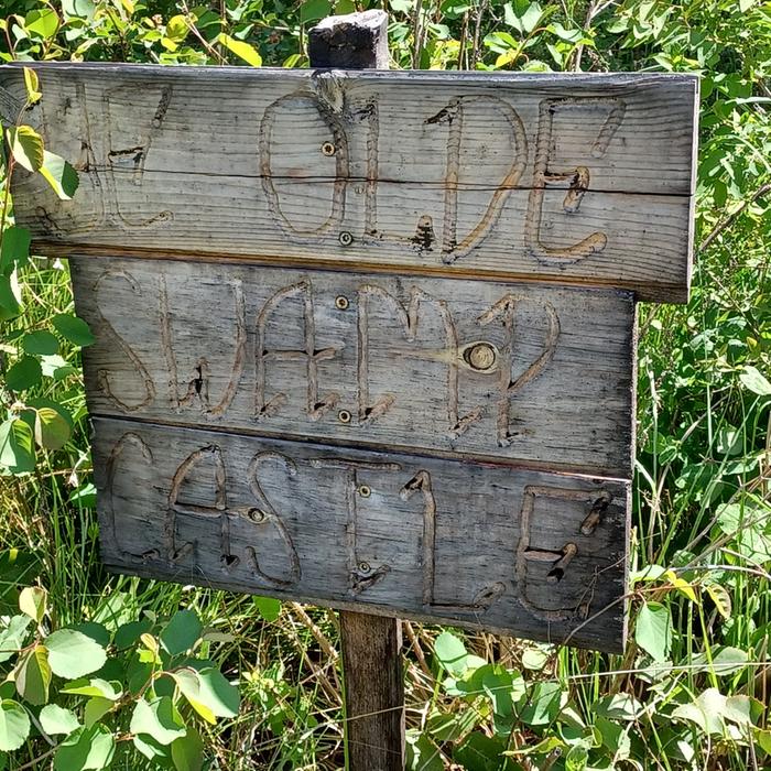 [Thumbnail for Olde-Swamp-Castle-Sign.jpg]