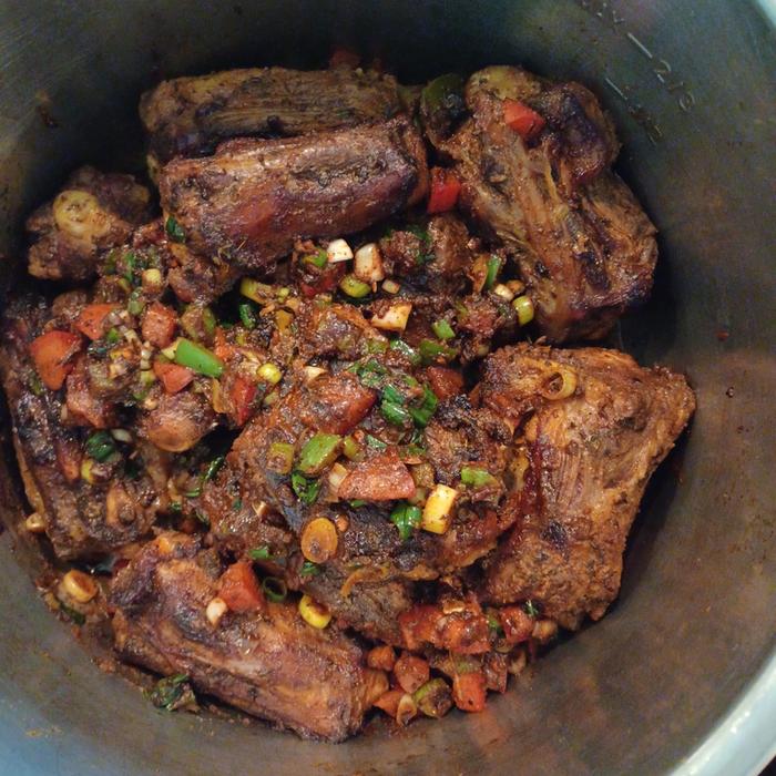 [Thumbnail for Dinner-for-8-oxtail.jpg]