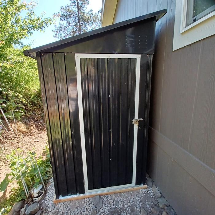 [Thumbnail for The-new-shed-door.jpg]