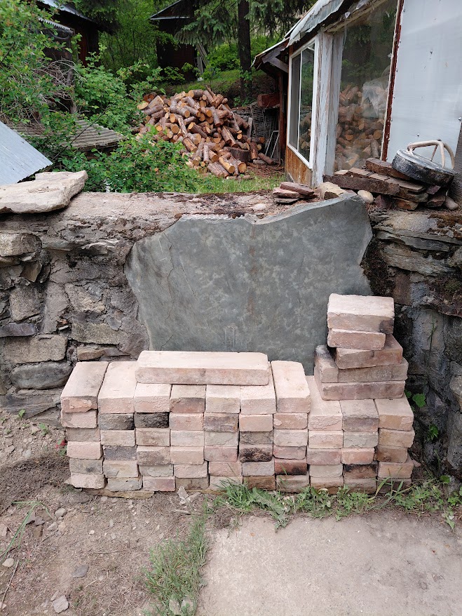 Recovered Industrial Firebricks