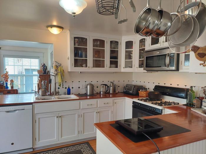 the glorious kitchen U