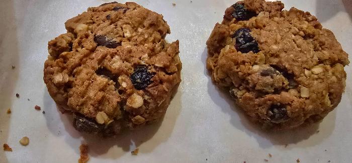 Anzac biscuits with added dried fruit