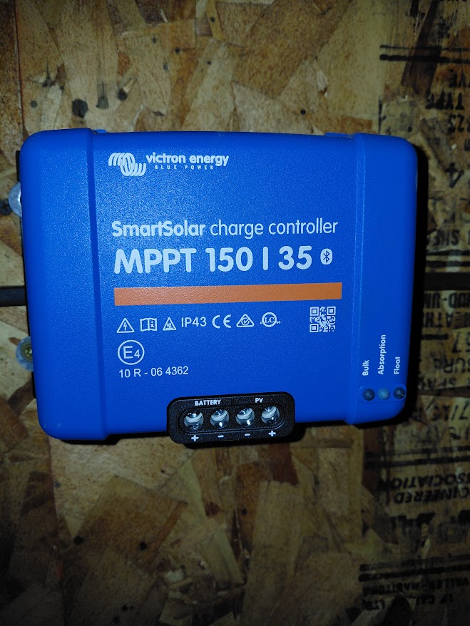 Victron MPPT charge control 150 volt 35 amp
