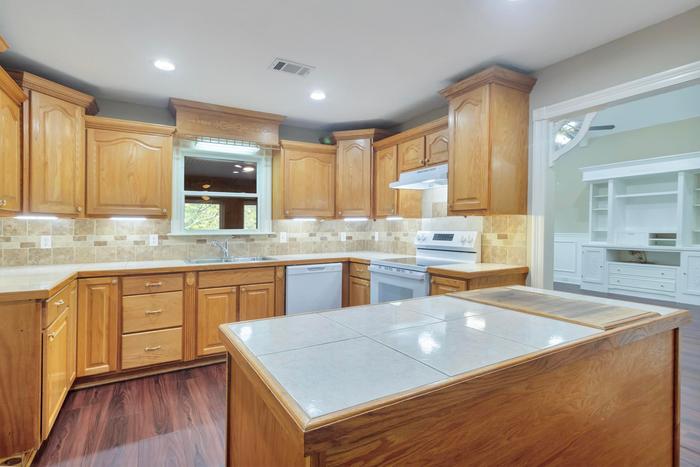 [Thumbnail for IMG_7486.jpg]