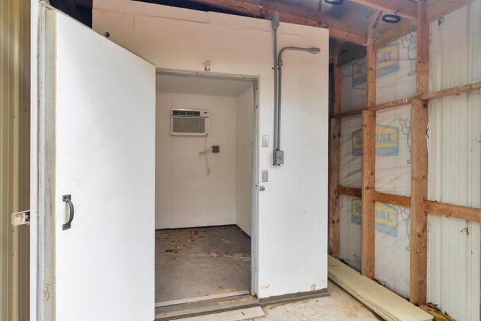 [Thumbnail for IMG_7576.jpg]