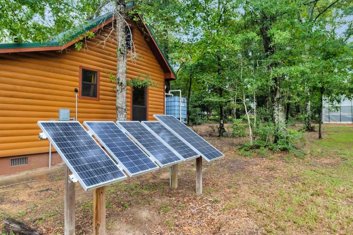 [Thumbnail for IMG_7666.jpg]