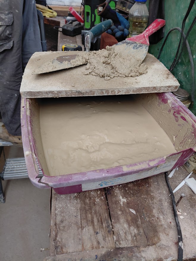 clay slip (pure clay)
