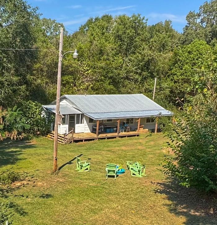 [Thumbnail for HOUSE-arial.jpg]