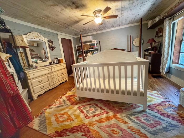 [Thumbnail for Guest-Room-Copy.jpg]