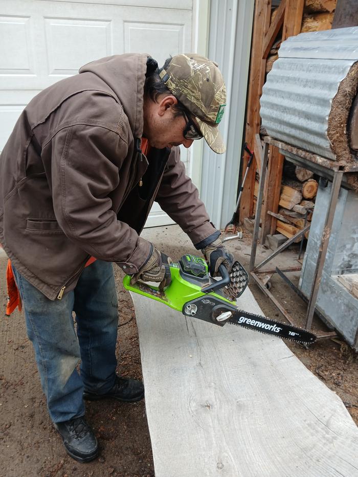 Cutting out seat for the chair 