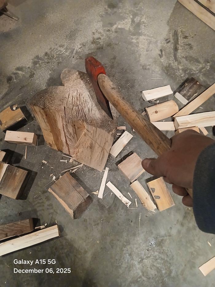 [Thumbnail for 20251206_184809.jpg]