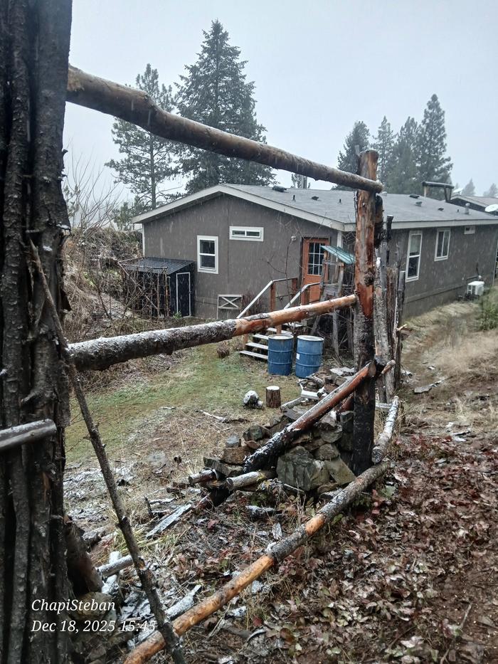 [Thumbnail for 20251218_154550.jpg]